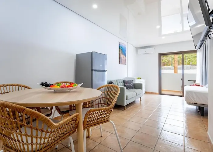 Cute Parque Cattleya 107 Close To The *